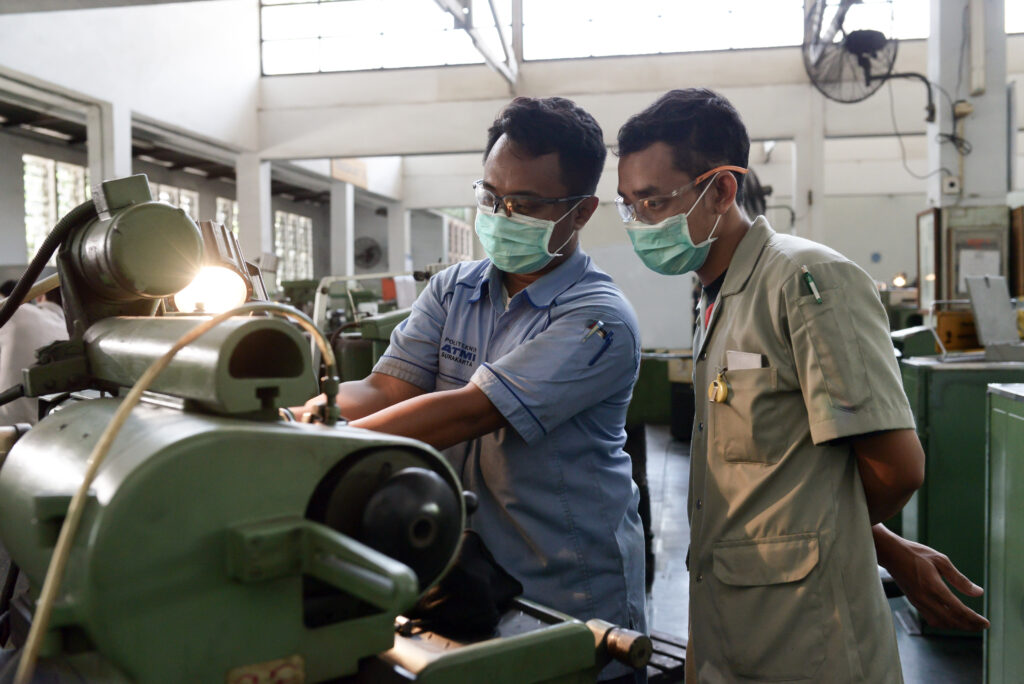 PENGUMUMAN BEASISWA ATMI 24